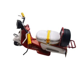Decorative Scooter Model in Red and White Metal – Classic Retro Style Collectible Home Decor Accent, Retro Style Decorative Piece for Vintage and Nostalgic Home Decoration
