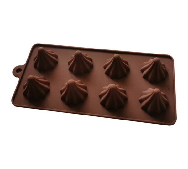 Silicone Chocolate Mould with 8 Cavities Featuring Elegant Fan Shell Design, Flexible Non-Stick Baking Tray Mold for Chocolates, Candies, and Decorative Treats – Brown - Image 3