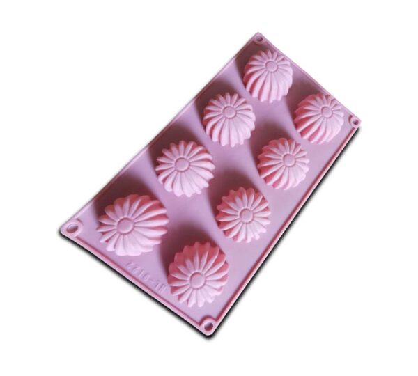 Silicone Flower Mould – 8-Cavity Daisy Shape Baking Tray Mold, Flexible Non-Stick Food-Grade Silicone for Chocolate, Candy, Mini Cakes, Jelly, and DIY Crafts - Image 2